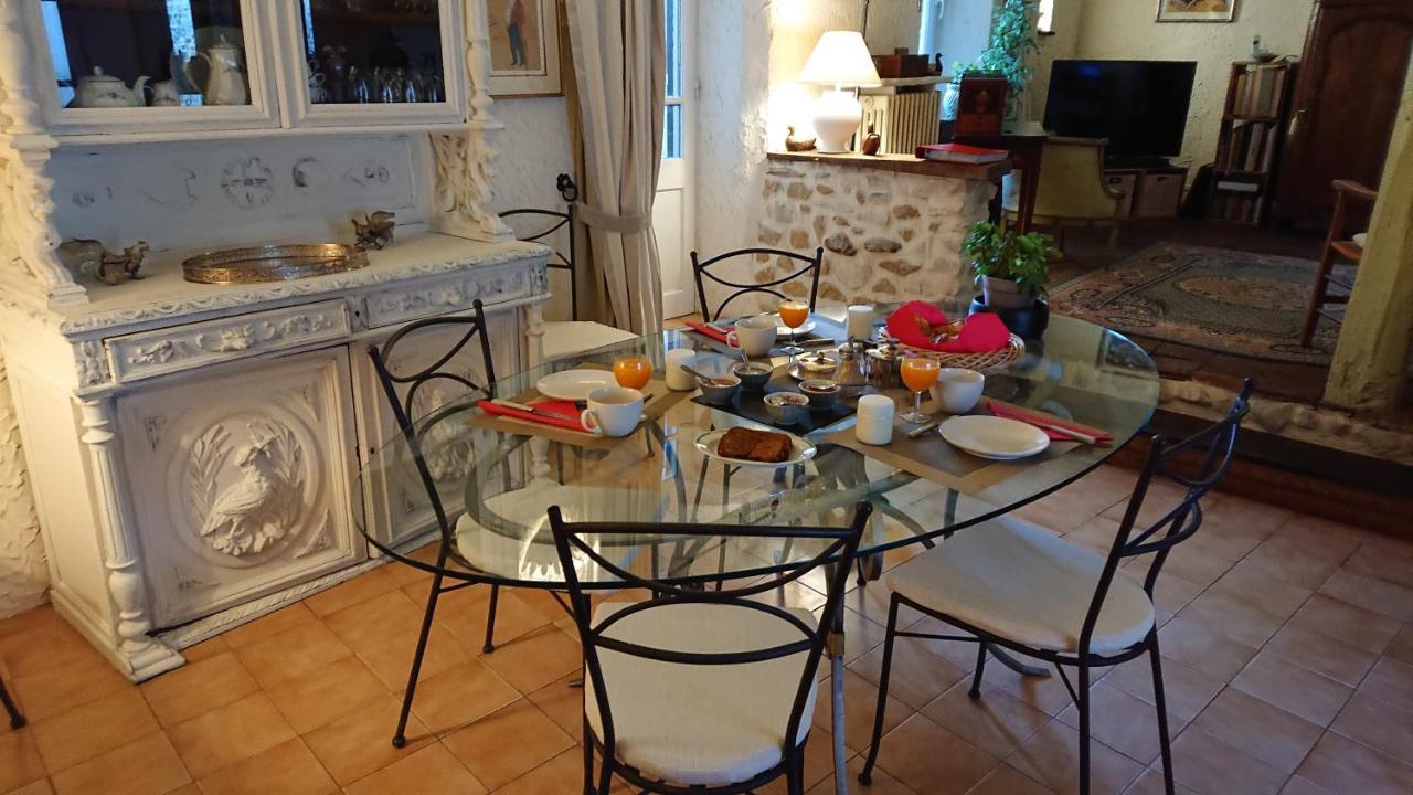 La Maison De St Victor Bed and Breakfast Saint-Victor-de-Malcap Εξωτερικό φωτογραφία