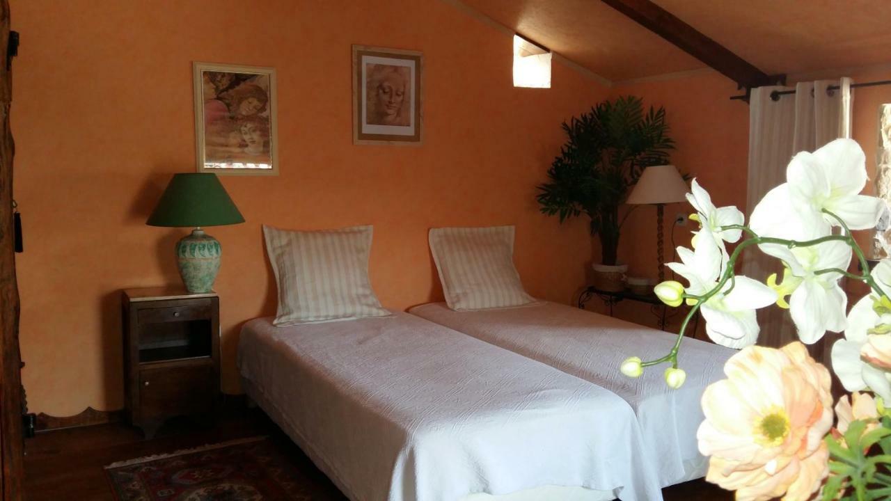 La Maison De St Victor Bed and Breakfast Saint-Victor-de-Malcap Εξωτερικό φωτογραφία