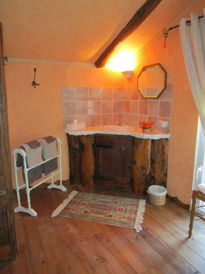 La Maison De St Victor Bed and Breakfast Saint-Victor-de-Malcap Εξωτερικό φωτογραφία