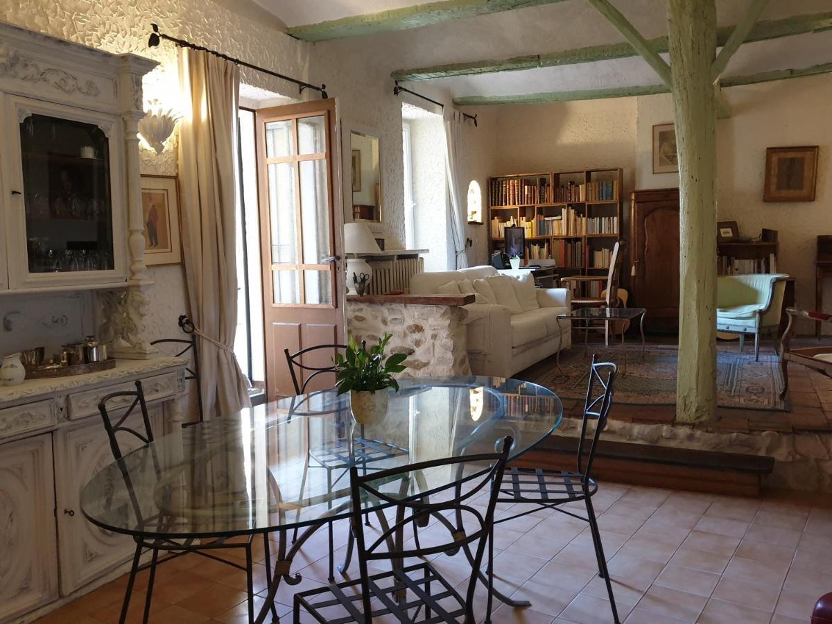 La Maison De St Victor Bed and Breakfast Saint-Victor-de-Malcap Εξωτερικό φωτογραφία